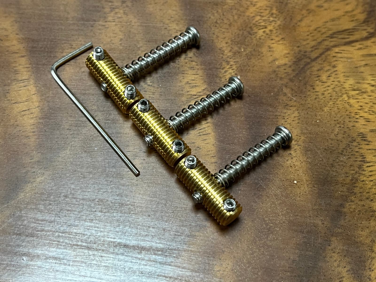 Aumsen Knurled Brass Saddle Set For Fender Telecaster — Aumsen CNC-machined saddles