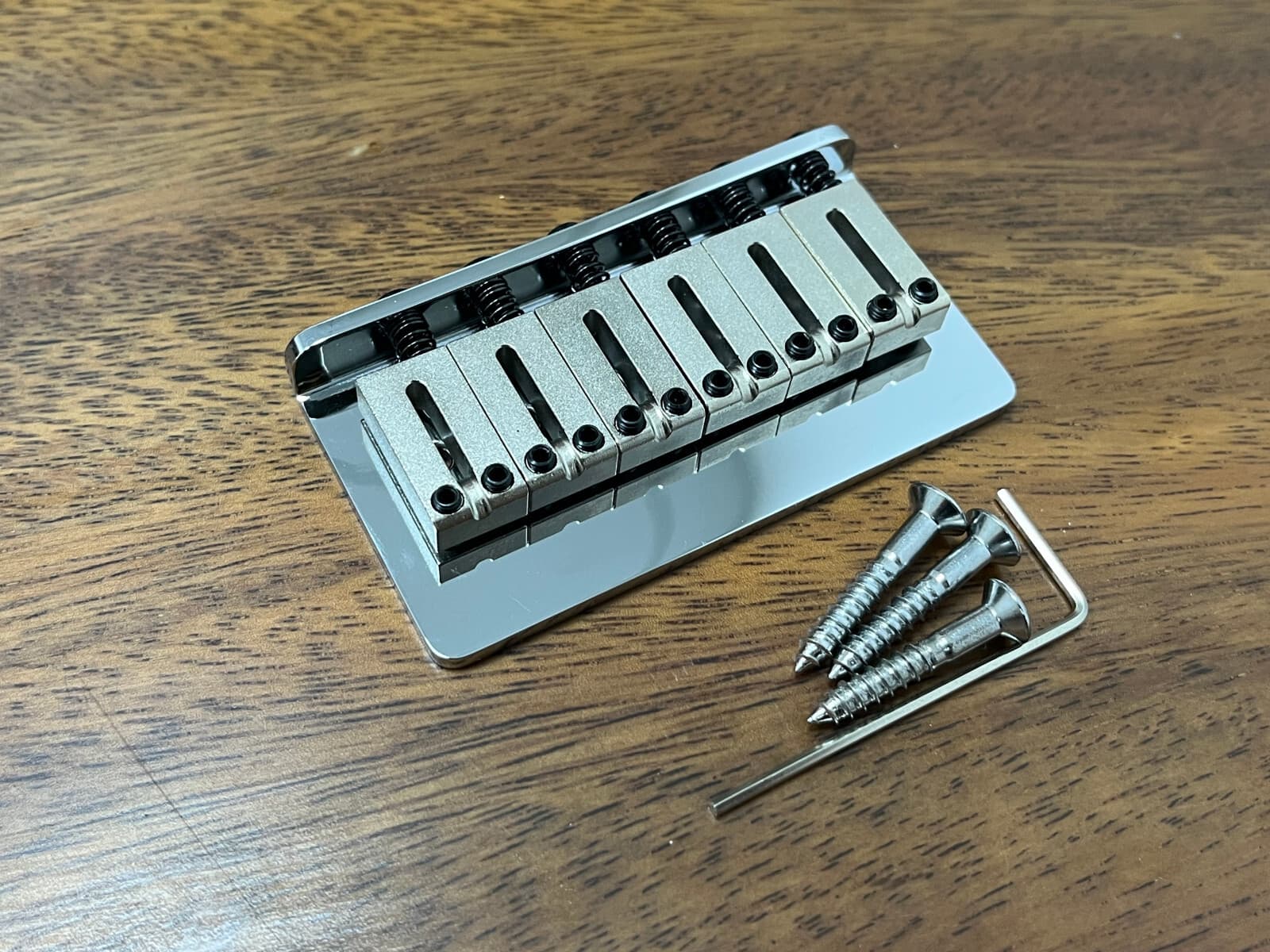 American Stratocaster Chrome Hardtail Bridge — Aumsen guitar part