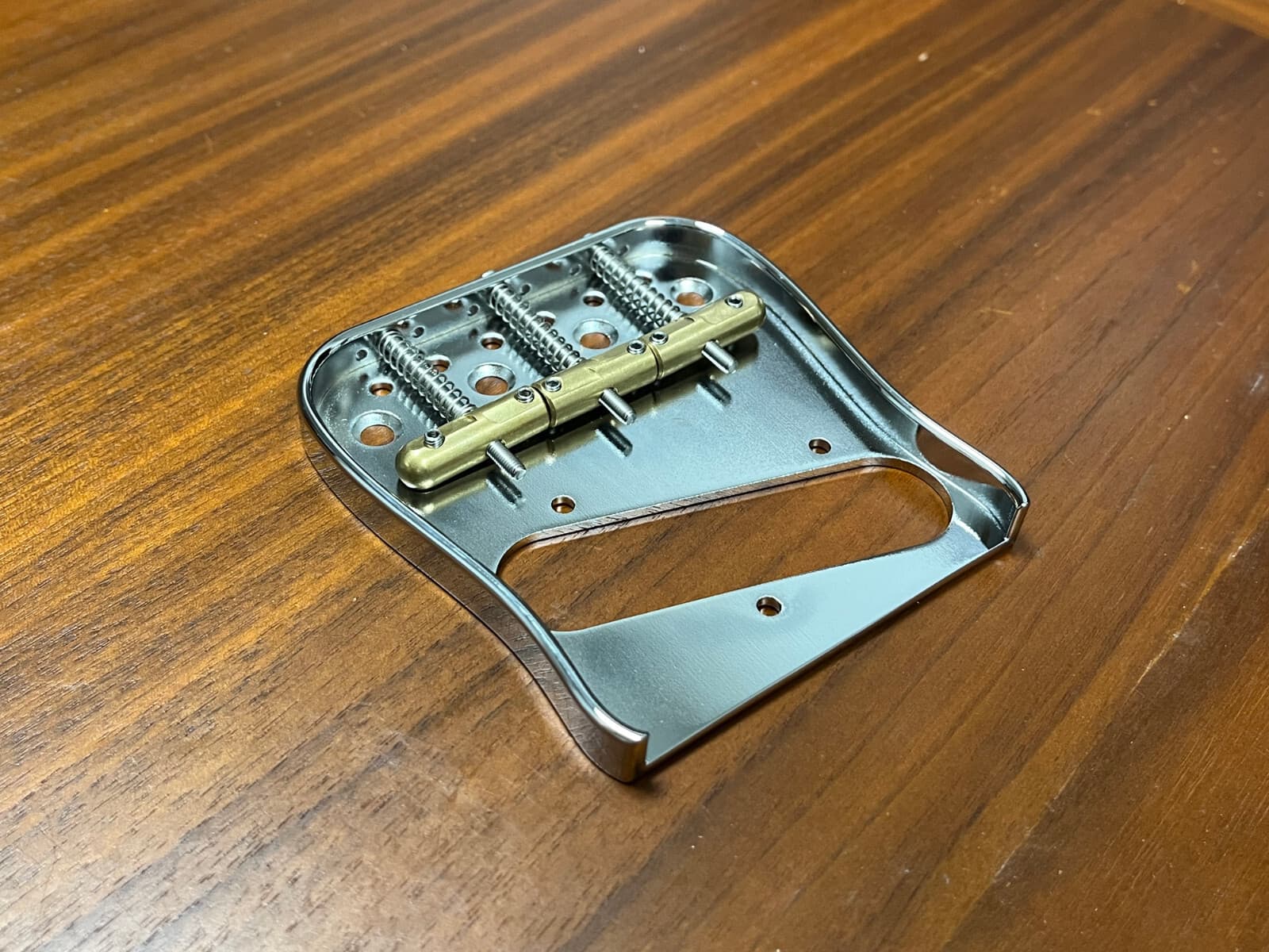Vintage Ashtray Bridge For Vintage Tele With Compensated Brass Saddles — Aumsen guitar part