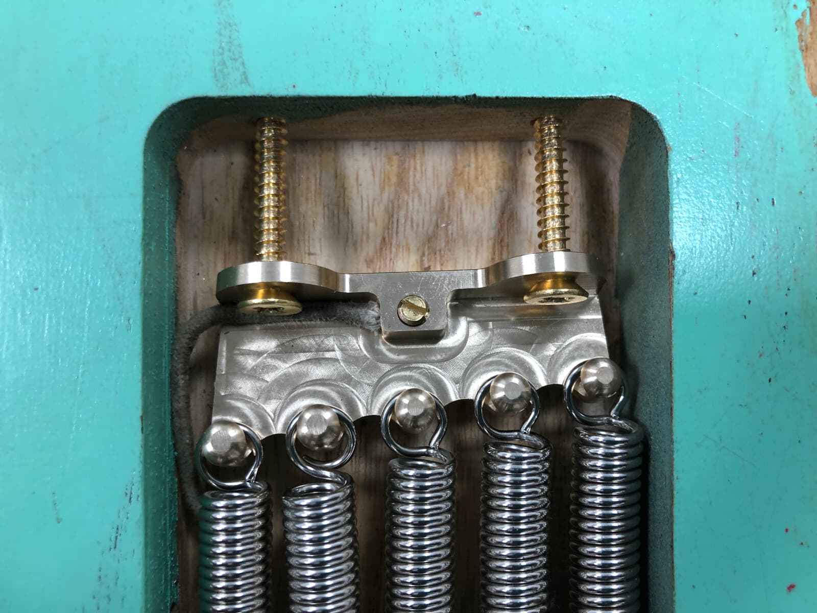 Brass Tremolo Spring Claw - Balance Spring & String Tension -For Fender — view 5